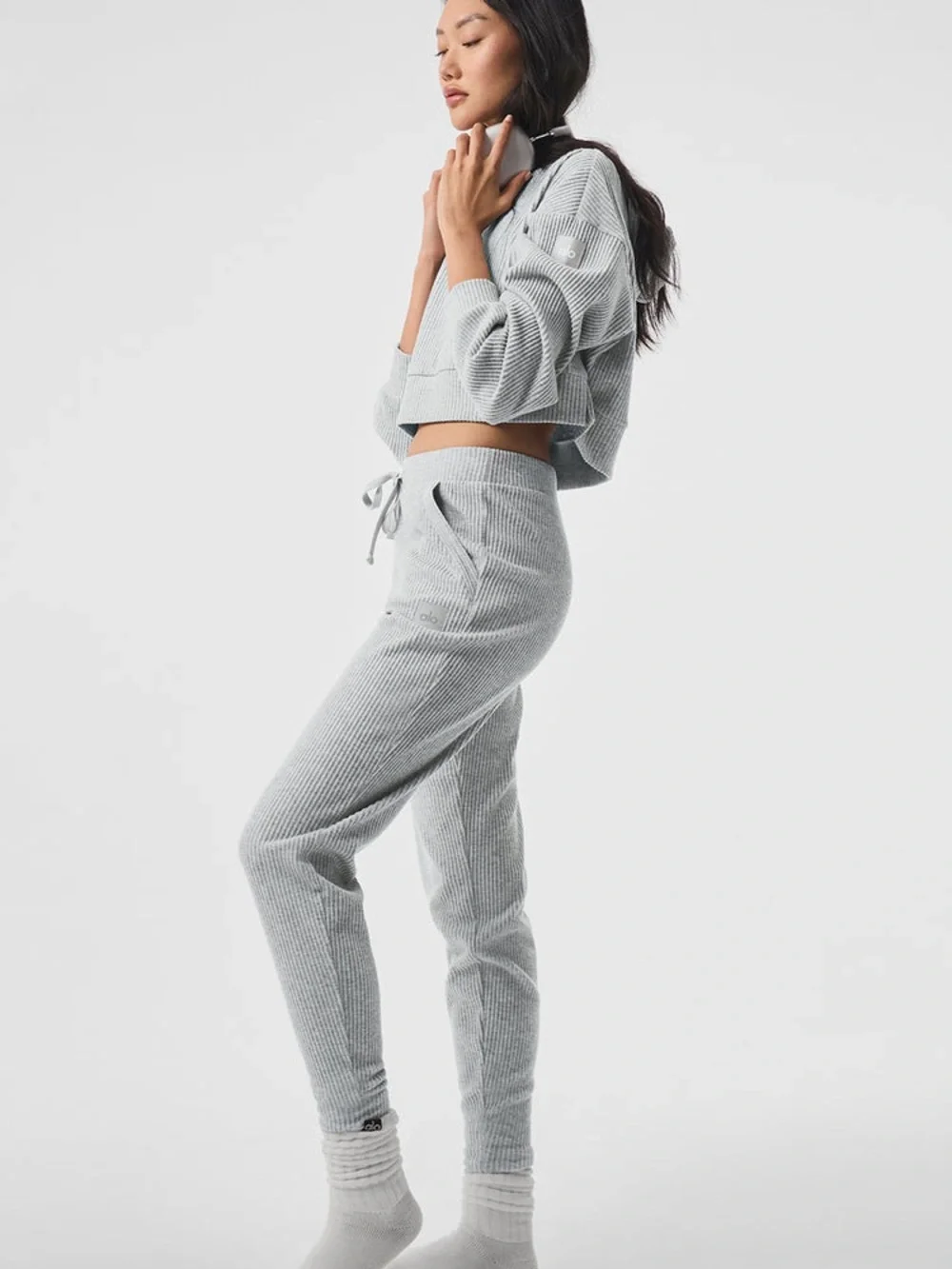 ALO Yoga Ribbed Cropped Hoodie & Jogger Set - Light Gray